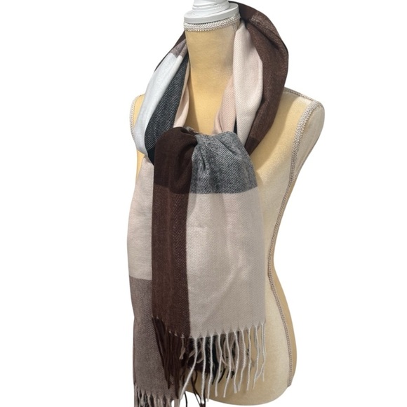 NEW Pashmina Neutral Colored Checkered Fringe 100% Cashmere Scarf Size 27x64 - Picture 8 of 10